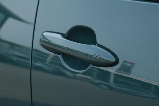 Toyota YARIS 1.5 Hybrid 115 Dynamic, Comfort Pack!, Nieuw , snel leverbaar