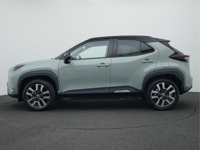 Toyota YARIS Cross 1.5 Hybrid 130 Launch Edition *DEMO* | Dodehoek Ass. | Panoramadak | LM velgen | Camera | Parkeersensoren | JBL | Head up Display |