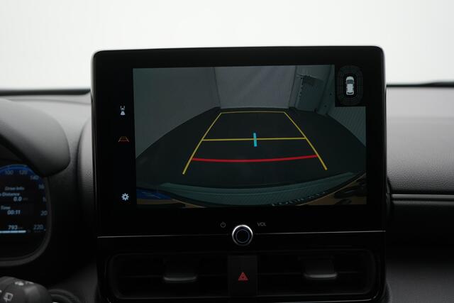 Toyota YARIS Cross 1.5 Hybrid 130 Launch Edition *DEMO* | Dodehoek Ass. | Panoramadak | LM velgen | Camera | Parkeersensoren | JBL | Head up Display |