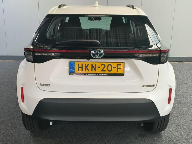 Toyota YARIS Cross 1.5 Hybrid Active AUTOMAAT uit 2024 Rijklaar + Fabrieksgarantie tot 2029 Henk Jongen Auto's in Helmond, al 50 jaar service zoals 't hoort!
