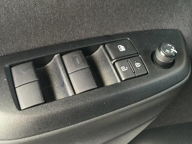 Toyota YARIS Cross 1.5 Hybrid Active AUTOMAAT uit 2024 Rijklaar + Fabrieksgarantie tot 2029 Henk Jongen Auto's in Helmond, al 50 jaar service zoals 't hoort!