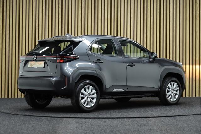 Toyota YARIS Cross 1.5 Hybrid 115 Active Plus | Comfort Pack | Nieuw uit voorraad leverbaar! | Maps Navigatie | Adaptive-cruise | Apple Carplay & Android Auto | Camera | Dodehoekdetectie