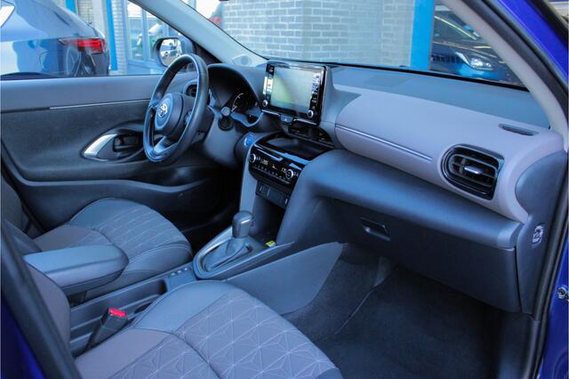 Toyota YARIS Cross 1.5 Hybrid Executive |pano|head up|elek klep|ACC|360 camera|