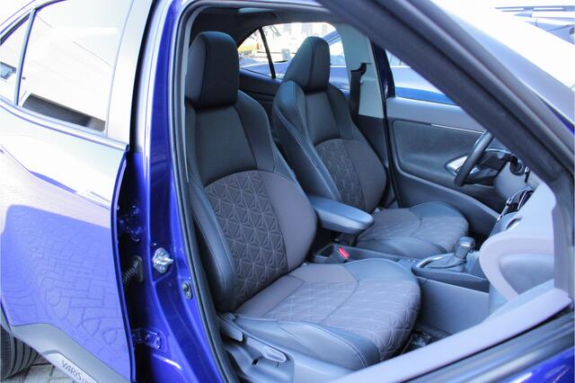 Toyota YARIS Cross 1.5 Hybrid Executive |pano|head up|elek klep|ACC|360 camera|