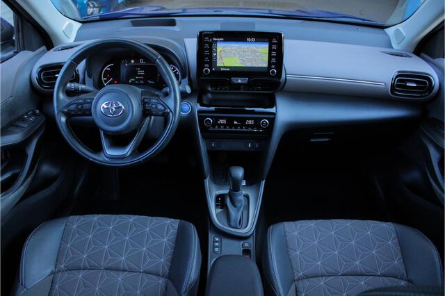 Toyota YARIS Cross 1.5 Hybrid Executive |pano|head up|elek klep|ACC|360 camera|