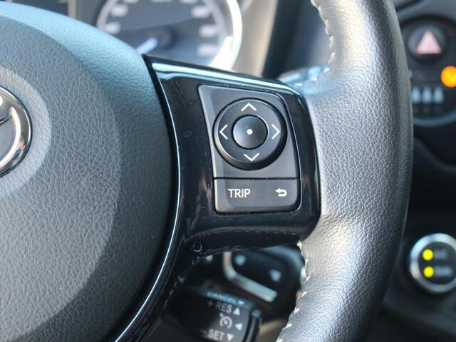 Toyota YARIS 1.5 Hybrid Dynamic Navi