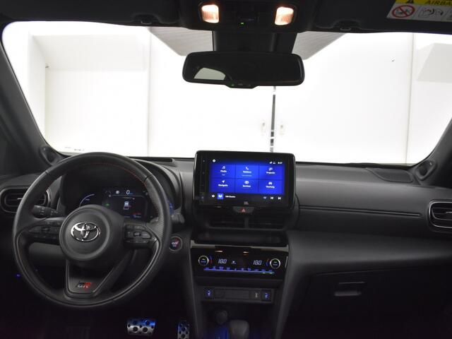 Toyota YARIS 1.5 Hybrid GR Sport | Stoelverwarming | BLS | Parkeersensoren V+