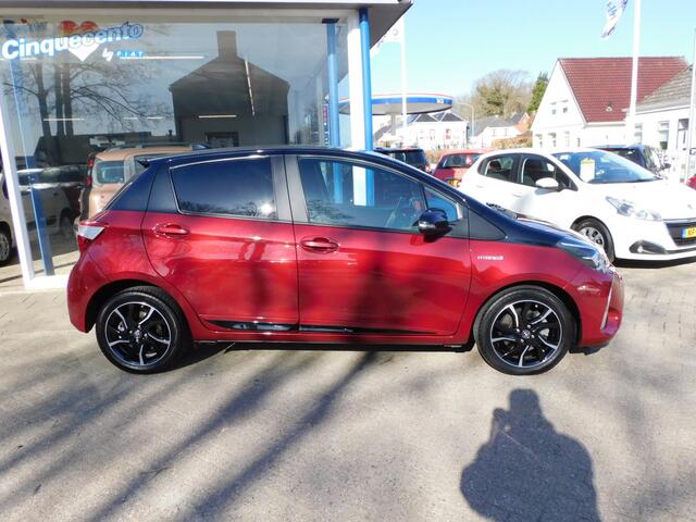 Toyota YARIS 1.5 Hybrid Bi-Tone Plus 21.000 km!