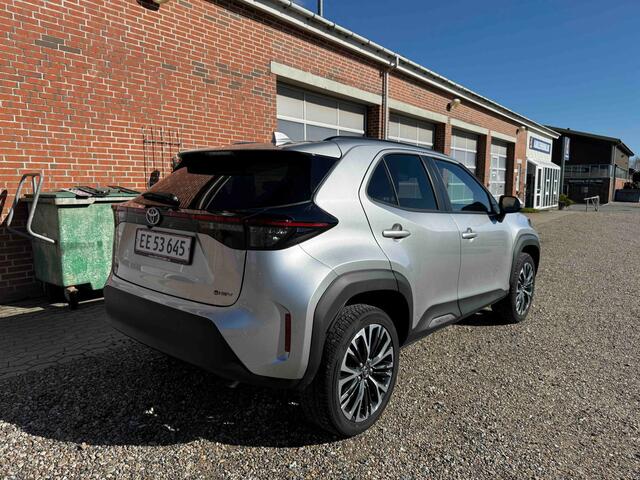 Toyota YARIS Cross 1.5 Hybrid 130 Executive |Navi|Carplay|PDC V+A|Camera|Stoel en stuur verwarming|Elektrische a.klep|