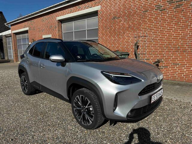 Toyota YARIS Cross 1.5 Hybrid 130 Executive |Navi|Carplay|PDC V+A|Camera|Stoel en stuur verwarming|Elektrische a.klep|