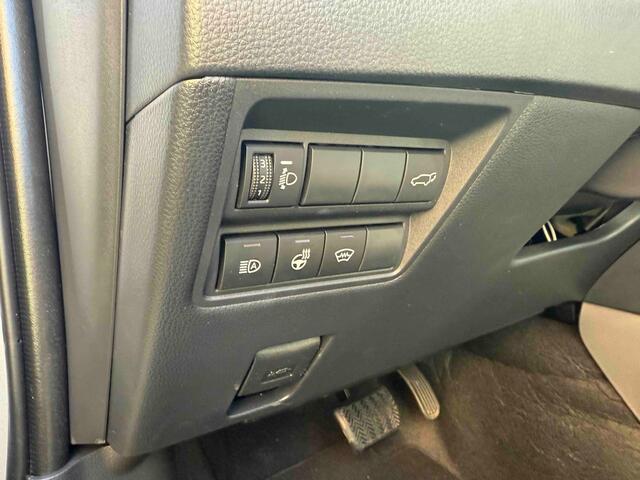 Toyota YARIS Cross 1.5 Hybrid 130 Executive |Navi|Carplay|PDC V+A|Camera|Stoel en stuur verwarming|Elektrische a.klep|