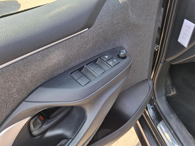 Toyota YARIS 1.5 Hybrid Dynamic