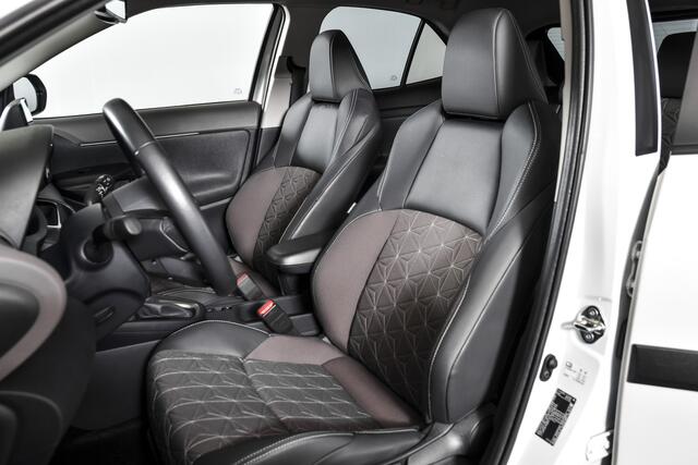 Toyota YARIS Cross 1.5 Hybrid 115 PK Executive - Automaat (Orig. NL) | Dig. Cockpit | Adapt. Cruise | Stoelverw. | PDC | Camera | NAV + App. Connect | ECC | DAB | LM 18" |