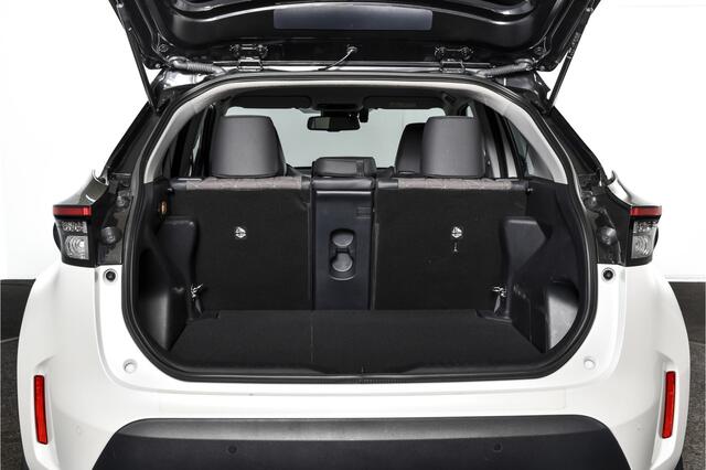 Toyota YARIS Cross 1.5 Hybrid 115 PK Executive - Automaat (Orig. NL) | Dig. Cockpit | Adapt. Cruise | Stoelverw. | PDC | Camera | NAV + App. Connect | ECC | DAB | LM 18" |