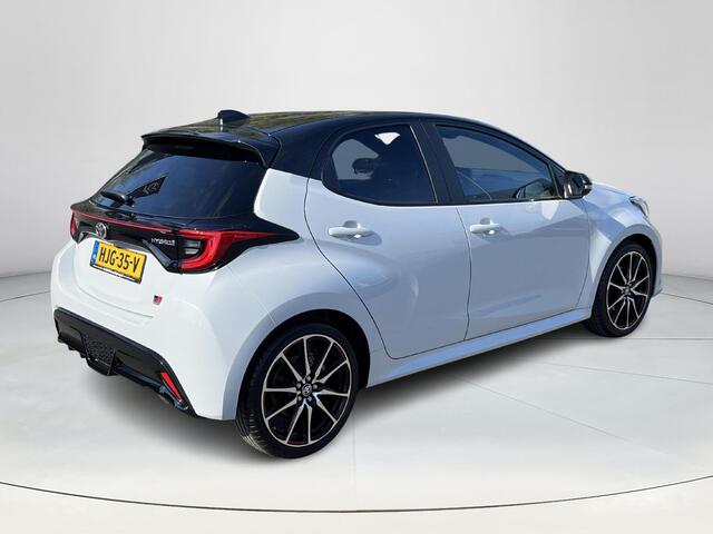 Toyota YARIS 1.5 Hybrid GR Sport | Navigatie | Apple CarPlay/Android auto | Achteruitrijcamera