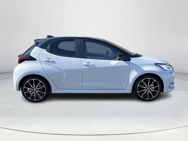 Toyota YARIS 1.5 Hybrid GR Sport | Navigatie | Apple CarPlay/Android auto | Achteruitrijcamera