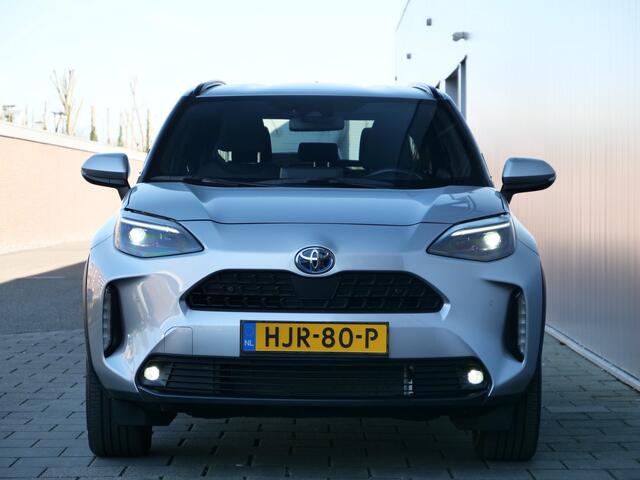 Toyota YARIS Cross 1.5 Hybrid 116pk Business Plus Automaat Stoelverwarming / Navigatie / Adaptive cruise / Camera