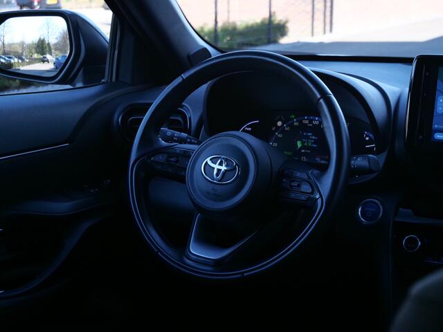 Toyota YARIS Cross 1.5 Hybrid 116pk Business Plus Automaat Stoelverwarming / Navigatie / Adaptive cruise / Camera
