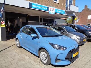 toyota-yaris-1.5-hyb.-active