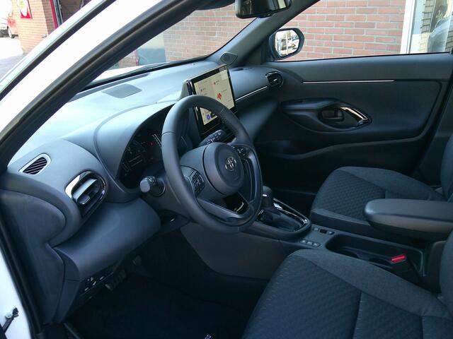 Toyota YARIS Cross 1.5 Hybrid 115 D -Team