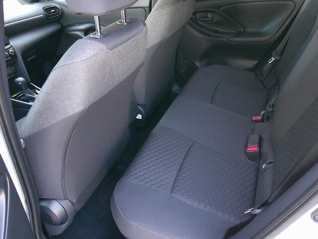 Toyota YARIS Cross 1.5 Hybrid 115 D -Team