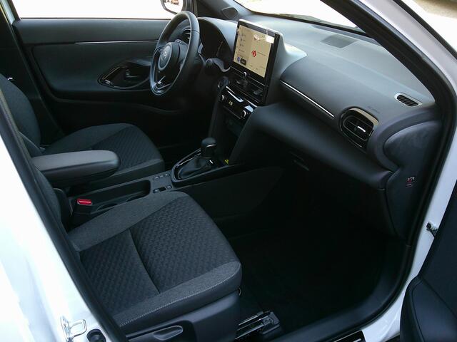 Toyota YARIS Cross 1.5 Hybrid 115 D -Team