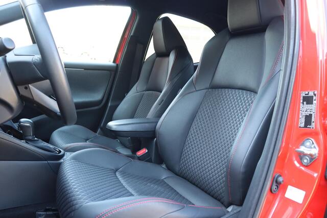 Toyota YARIS 1.5 Hybrid Launch Edition