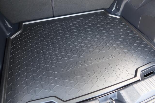 Toyota YARIS Cross 1.5 Hybrid Dynamic NL-Auto I Trekhaak I NAVI 6 dkm!