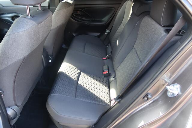 Toyota YARIS Cross 1.5 Hybrid Dynamic NL-Auto I Trekhaak I NAVI 6 dkm!