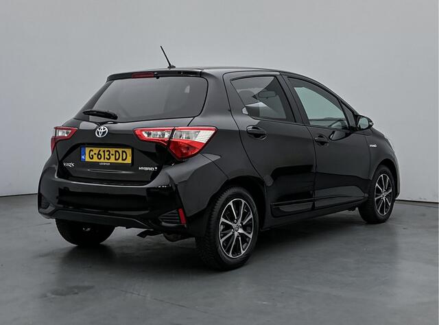 Toyota YARIS 1.5 Hybrid Design Sport Limited | Cruise Control | All Season banden | Camera | Climate Control |