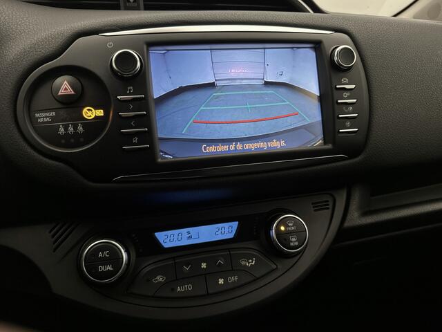 Toyota YARIS 1.5 Hybrid Design Sport Limited | Cruise Control | All Season banden | Camera | Climate Control |