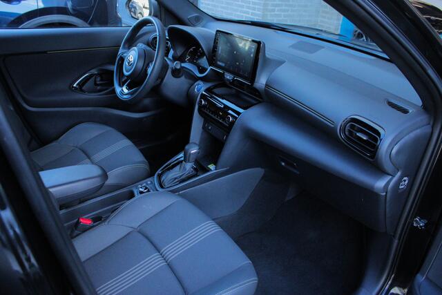 Toyota YARIS Cross 1.5 Hybrid Adventure AWD |nieuw onderhoud|trekhaak|camera|leder|navigatie|