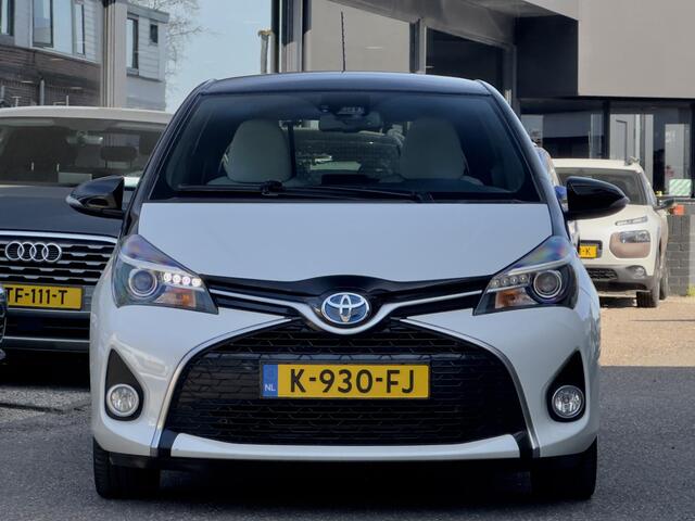 Toyota YARIS 1.5 HYBRID DYNAMIC BI-TONE AUTOM 88D.KM NAVI CAMERA AIRCO LED LMV PDC