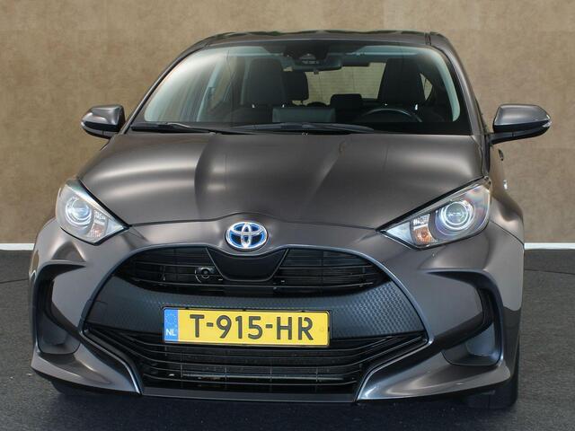 Toyota YARIS 1.5 Hybrid Active - ADAPTIEVE CRUISE CONTROL - ACHTERUITRIJCAMERA - NAVIGATIE FULL MAP - CLIMATE CONTROL - APPLE CARPLAY/ANDROID AUTO - KEYLESS START/ENTRY - MULTIFUNCTIONEEL STUURWIEL - BLUETOOTH TELEFOONVOORBEREIDING