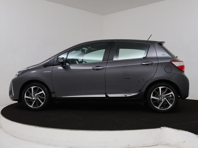 Toyota YARIS 1.5 Hybrid Premium Limited