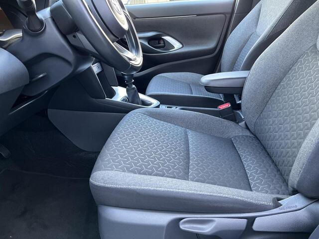 Toyota YARIS Cross 1.5 VVT-I First Edition All-in prijs | Navigatie | Adaptive cruise control