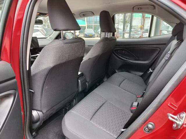 Toyota YARIS Cross 1.5 Hybrid Active Connect | Clima | Cruise | Navi | PDC rondom | Unieke km