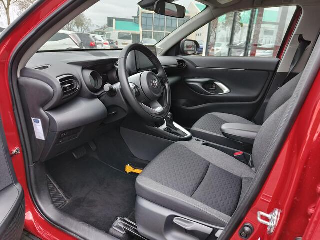 Toyota YARIS Cross 1.5 Hybrid Active Connect | Clima | Cruise | Navi | PDC rondom | Unieke km