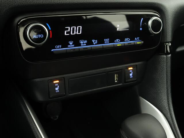 Toyota YARIS 1.5 Hybrid Business Plus Limited
