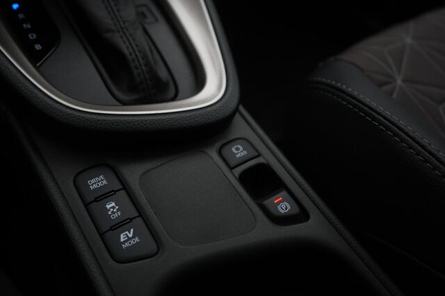 Toyota YARIS Cross 1.5 Hybrid 130 Executive | Premium Pack | Nu met ¤ 500,- inruilpremie! | Direct uit voorraad leverbaar |