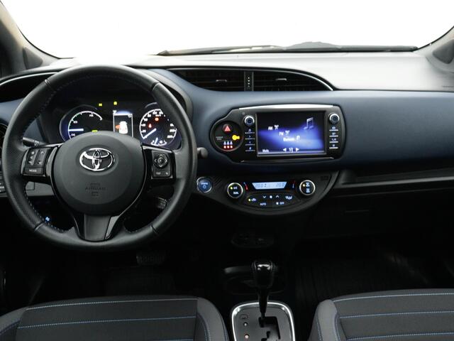 Toyota YARIS 1.5 Hybrid Bi-Tone Plus Limited | Camera | LM Velgen |