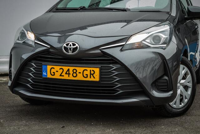 Toyota YARIS 1.5 VVT-i Active Cruise control/ Navigatie/ Camera/ Stuurwielbediening/ Climate control