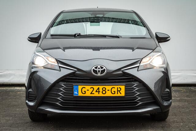 Toyota YARIS 1.5 VVT-i Active Cruise control/ Navigatie/ Camera/ Stuurwielbediening/ Climate control
