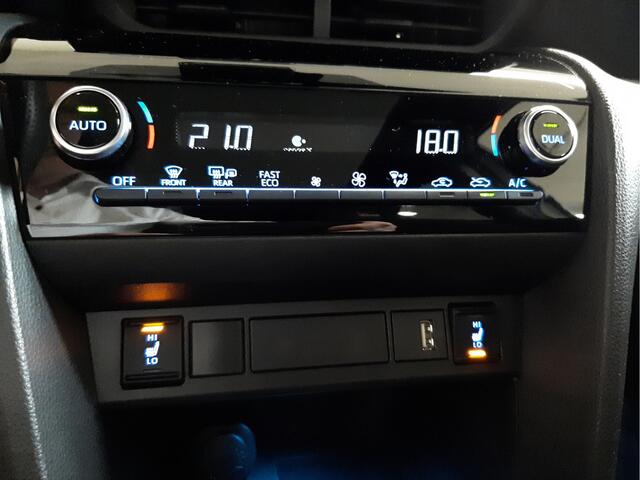 Toyota YARIS Cross 1.5 Hybrid GR Sport | Panodak | JBL | Head-up display |