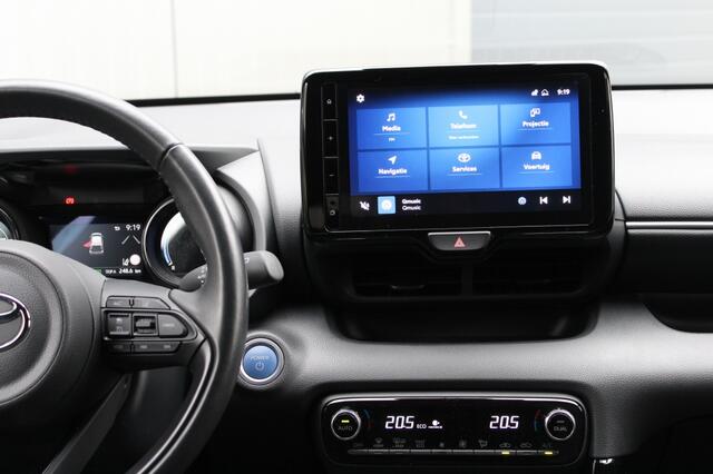 Toyota YARIS 1.5 Hybrid Style / Bi-tone / Leder / Navigatie
