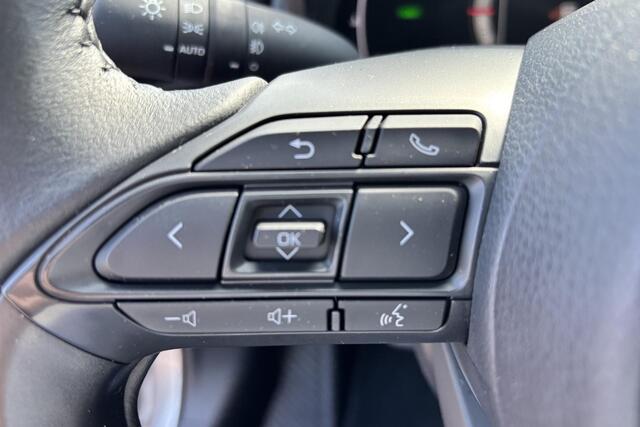 Toyota YARIS Cross 1.5 Hybrid 115 First Edition Apple Carplay Android Auto, Camera, Navi,Connected Services