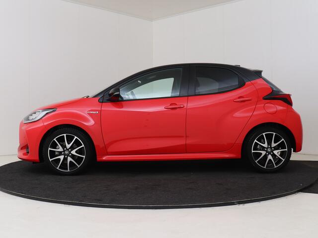 Toyota YARIS 1.5 Hybrid Launch Edition I Navigatie I Climate Control I Cruise Control I Camera I USB I LM Velgen I 1e Eigenaar I Volledig LOUWMAN Onderhouden I Stoelverarming Voor I