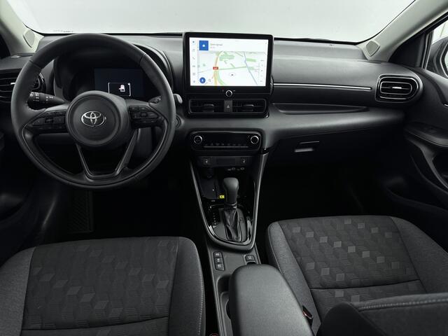 Toyota YARIS 1.5 Hybrid 115 Dynamic Comfort Pack *DEMO*