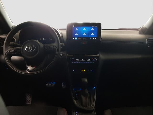 Toyota YARIS Cross 1.5 Hybrid GR Sport | Apple CarPlay | Camera | LM Velgen |
