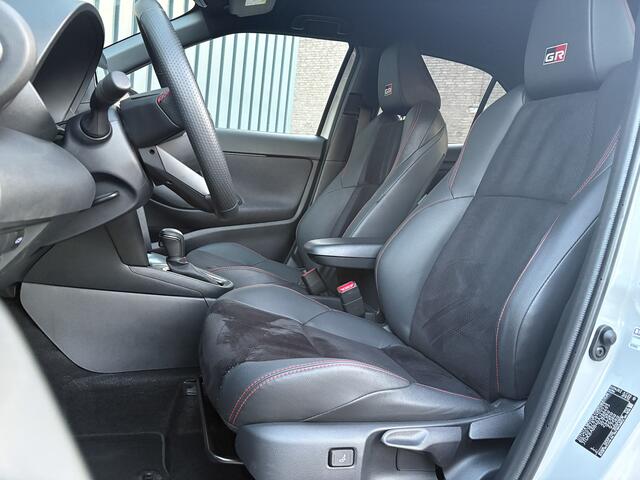 Toyota YARIS Cross 1.5 Hybrid GR Sport | JBL | Head Up | Elk. A-Klep | Prijs Rijklaar!!
